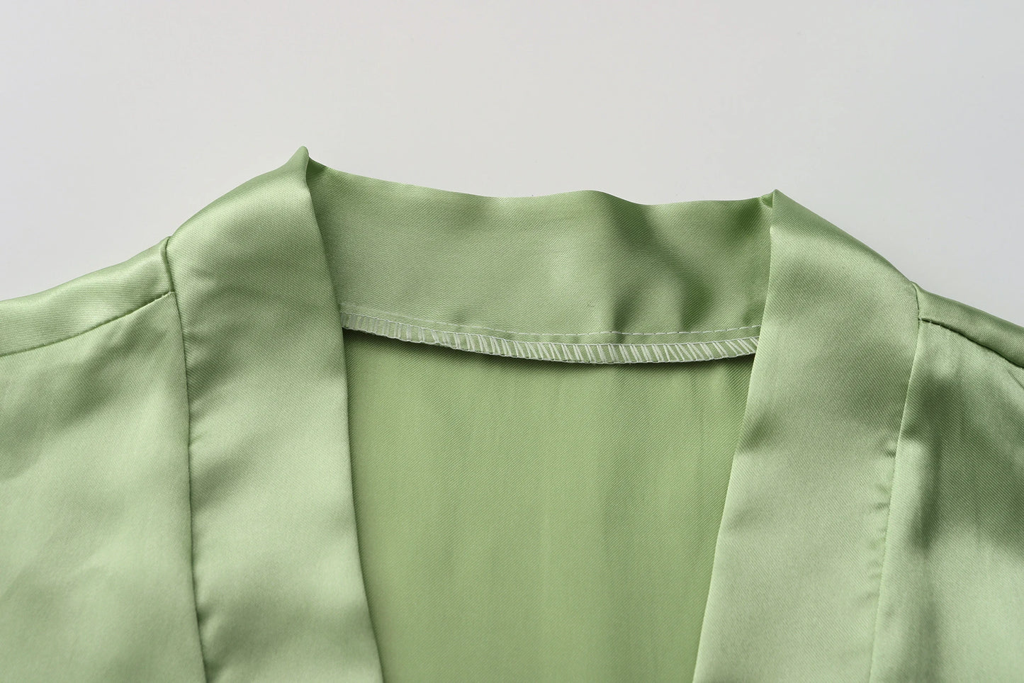 Satin Silk Robes Plus Size Wedding Bathrobe Bride Bridesmaid Mother Maid of Honor Gown Women Clothing Sleepwear Sage Green